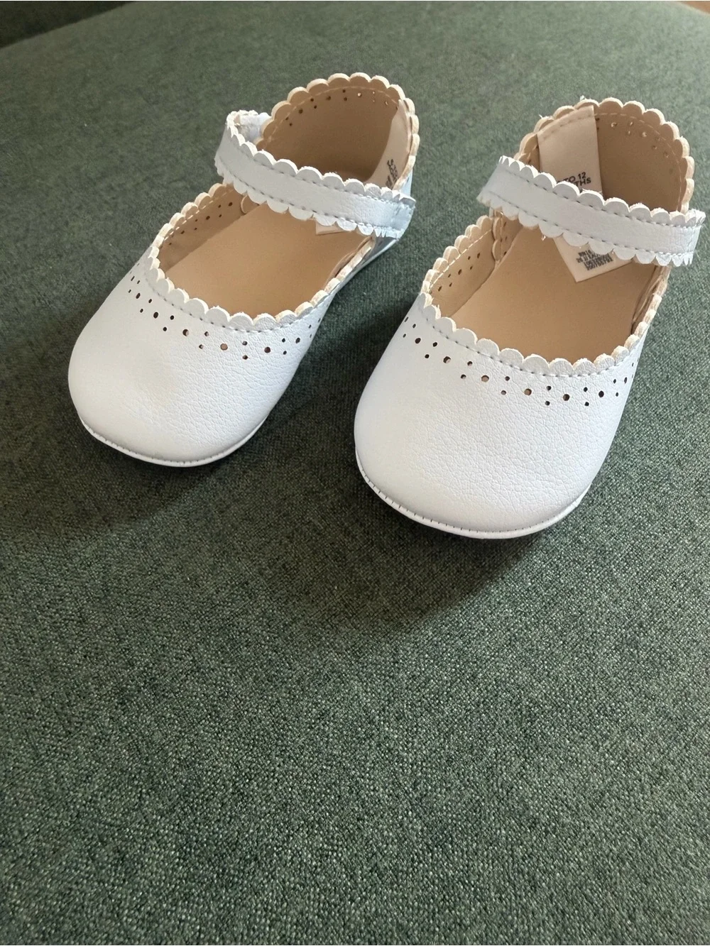 Janie and Jack Classic Mary Jane Baby Shoes in White